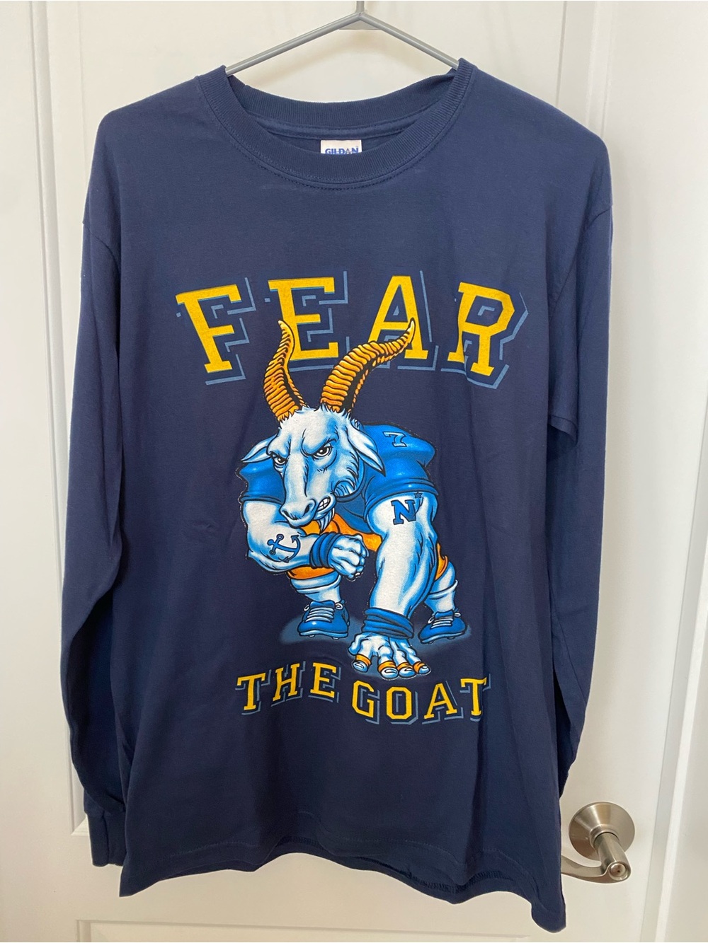 Navy Midshipmen LS T Shirt M US Naval Academy Bill Fear The Goat Athletic Gildan